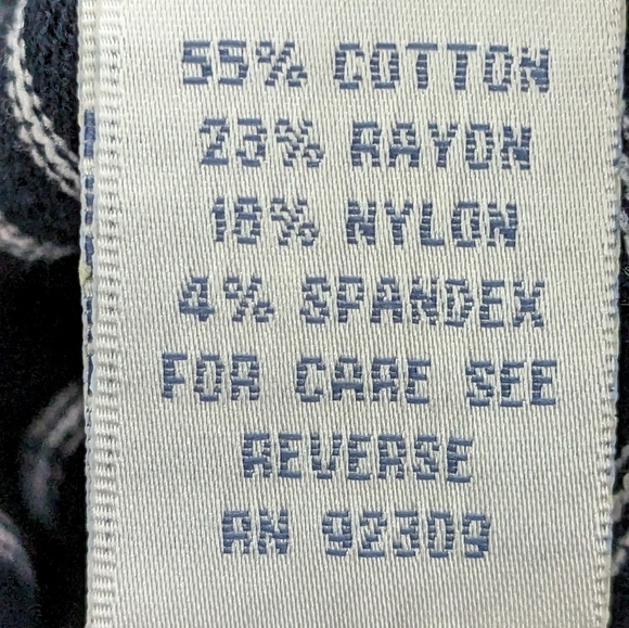 NEW Diane Gilman Women's sleeveless turtleneck navy & white striped top 1X - Picture 2 of 4